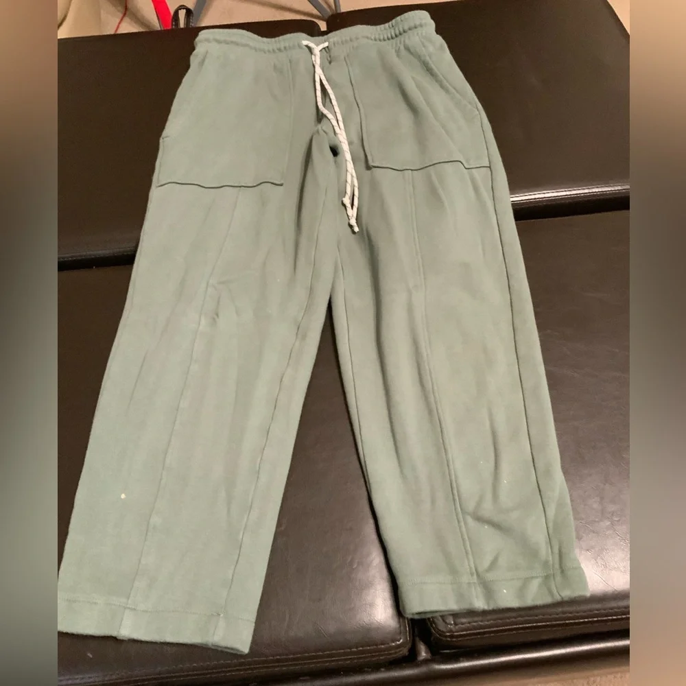 Bundle Variety 6 Pairs of Women Joggers. Size Medium - Picture 10 of 11
